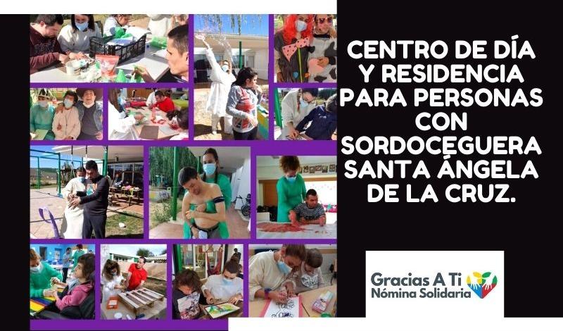 Collage con fotos de personas con sordoceguera realizando diferentes tareas en el centro.