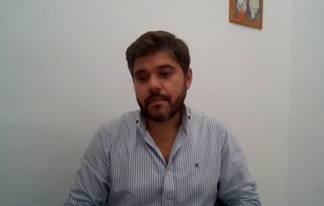 Imagen de Domingo, gerente del Comedor Santo Domingo participando en el C&C